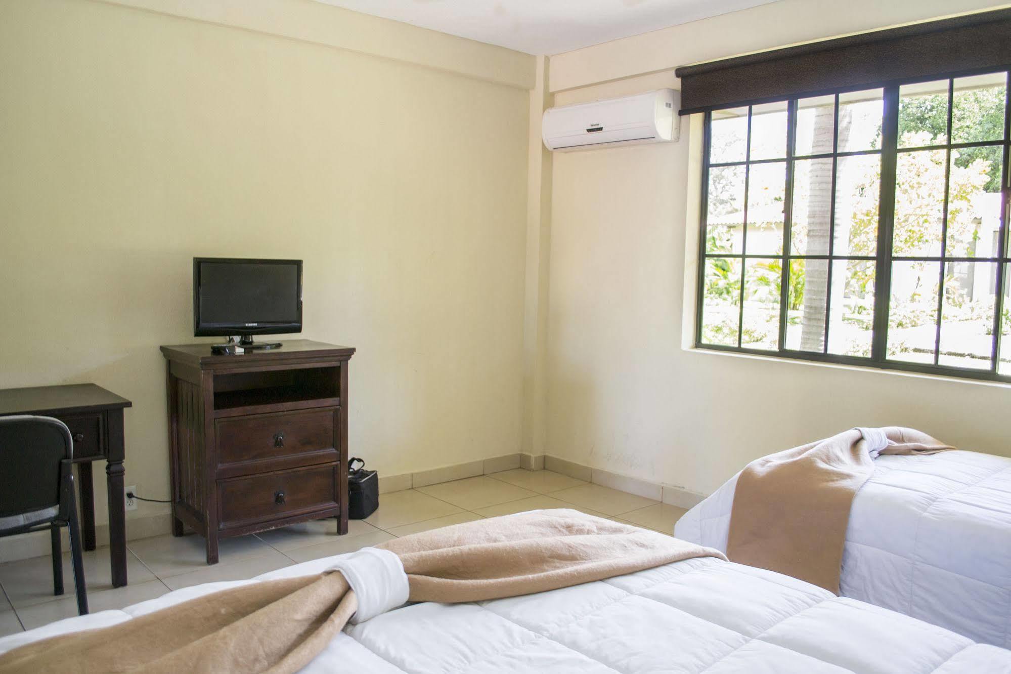 Farallones Hotel 奇南德加 外观 照片